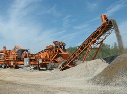 We offer on site crushing and on site screening services, as well as concrete crushing and asphalt crushing.